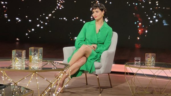 "16": La primera teleserie de Fernanda Urrejola

