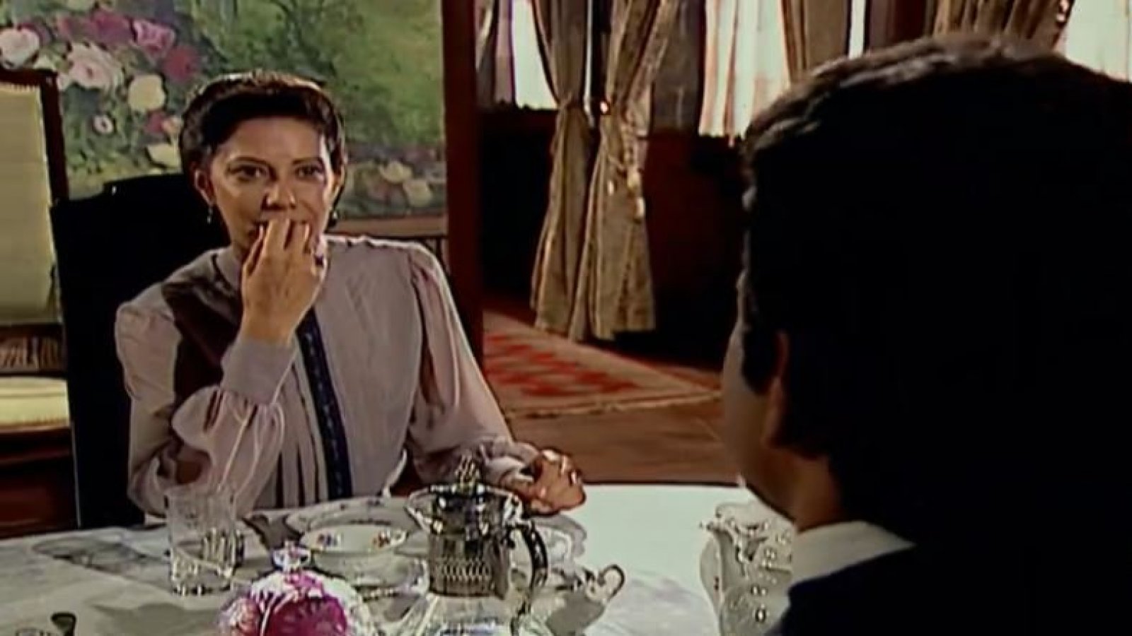 Janette ya no oculta su amor por el cochero
