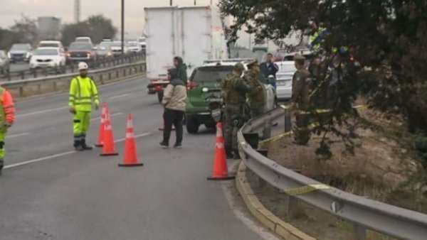 Hallazgo de cadáver en Autopista del Sol: nochero asesinado había avisado a jefatura que "se habían metido a robar"
