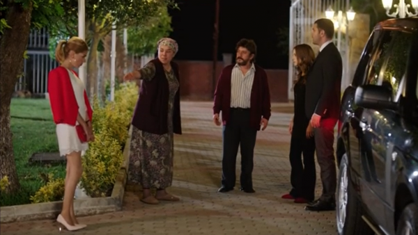 La familia de Bahar ya no confía en Ates
