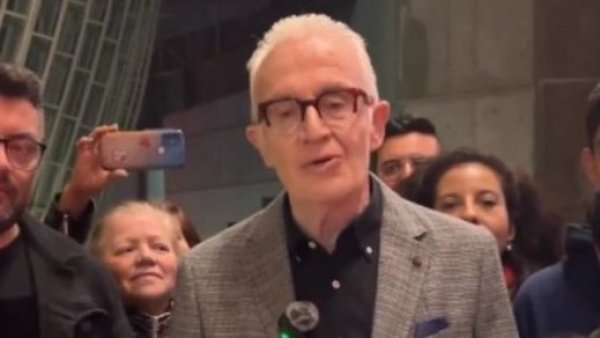 “Ha sido un día maravilloso”: Pedro Carcuro agradece las más de 4 mil visitas a TVN en Día de los Patrimonios
