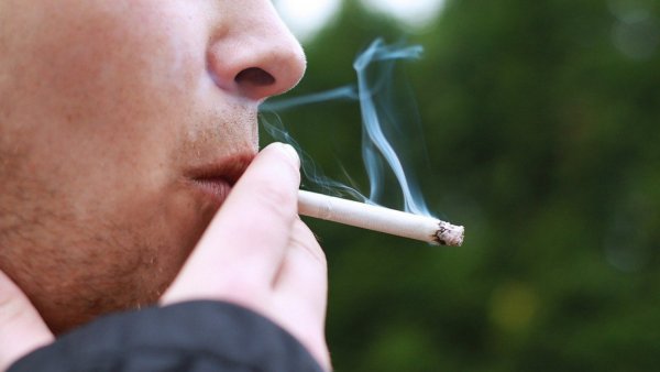 Según estudios fumar quita hasta 10 años de "salud y juventud"
