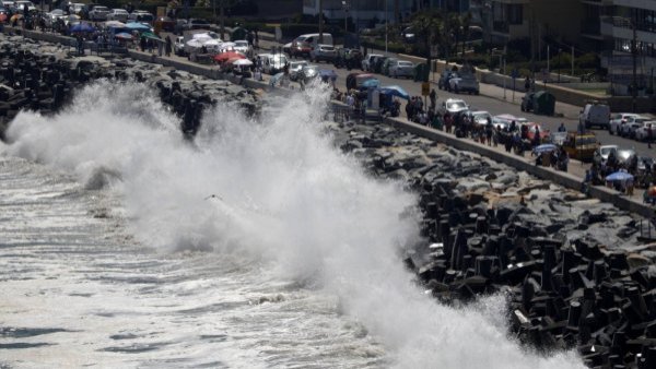 Emiten Alerta Temprana Preventiva para las comunas del borde costero por marejadas anormales