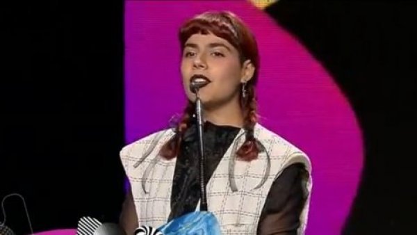 Premios Pulsar 2023: Dulce y Agraz se consagra como "Mejor cantautora"
