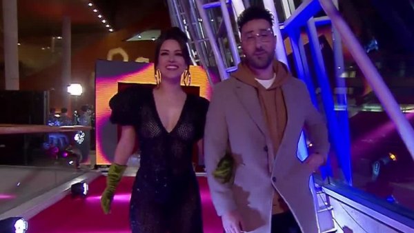 Karla Melo se llenó de elogios en su paso por la alfombra Roja de los Premios Pulsar
