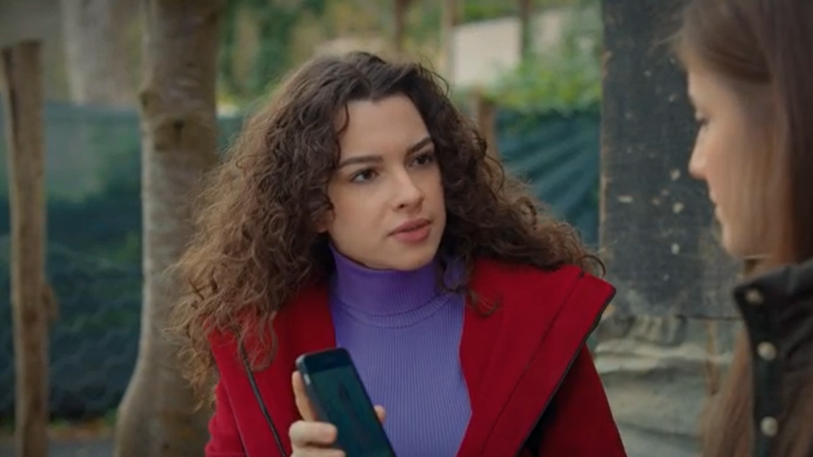 Asiye averigua la verdad sobre su despido
