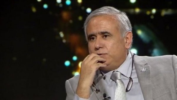 La dolorosa separación del Dr. Ugarte: “Me vine a estudiar a Santiago y mis hijos quedaron en el sur”
