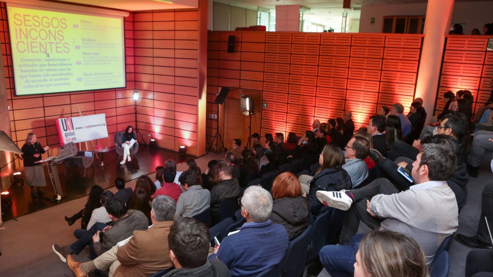 Encuentro sobre la erradicación de la violencia y el acoso laboral

