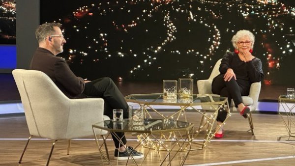 La primera teleserie de Teresita Reyes fue en TVN: “Villa Los Aromos”
