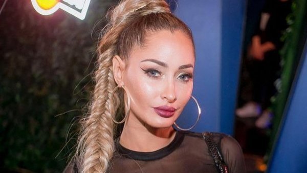 "Lloro casi todos": Nidyan Fabregat anunció acciones legales tras comentarios que señalaban que "expelía" mal olor
