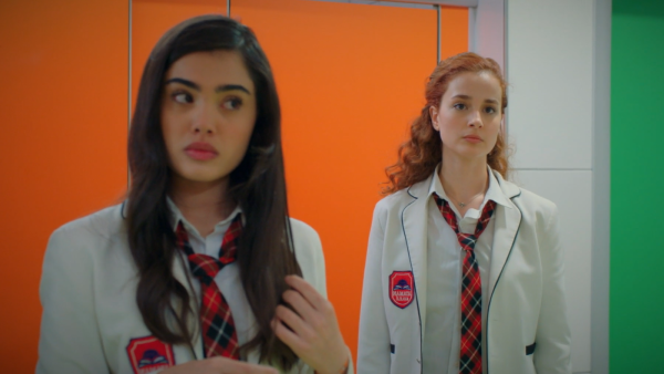 Todo por mi familia - T1E221 | Leyla interroga a Susen
