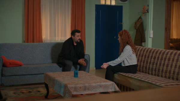 Todo por mi familia - T1E222 | El ofrecimiento de Akif
