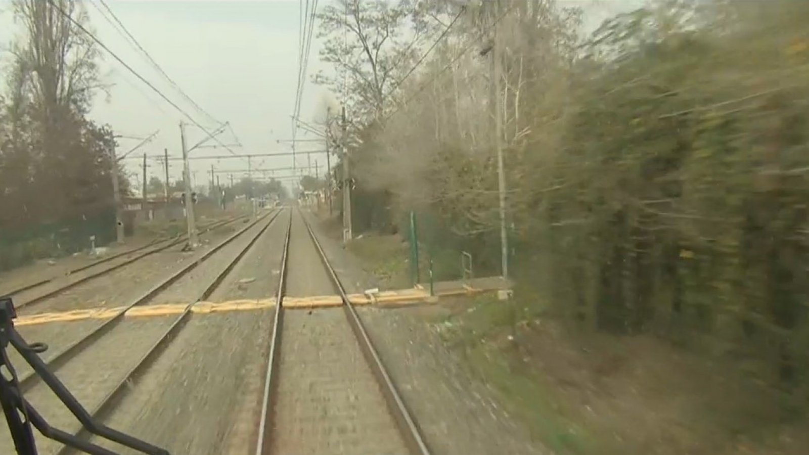 Conocimos la cabina de conducción del tren
