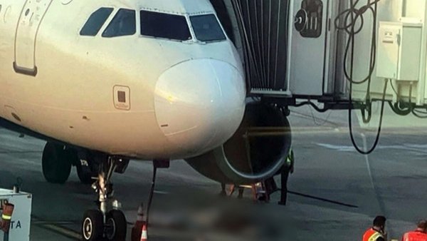 Texas: trabajador de un aeropuerto muere succionado por el motor de un avión
