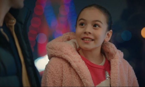 Emel está feliz por su nuevo hogar
