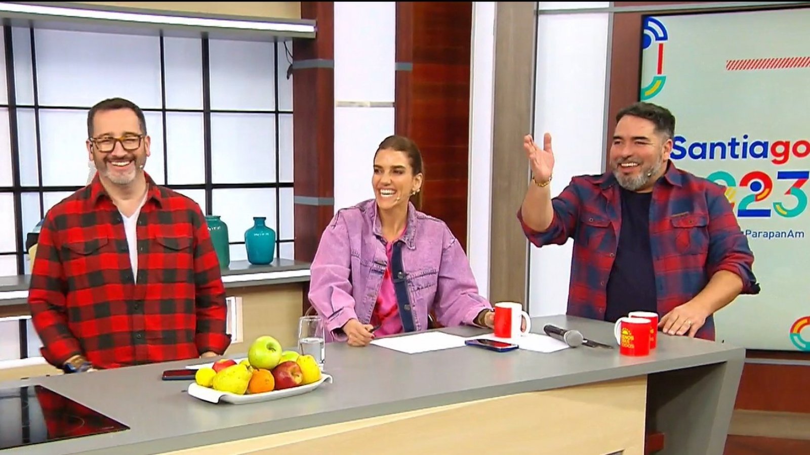 Rodrigo Villegas nos invita a celebrar sus 15 años de carrera en el humor
