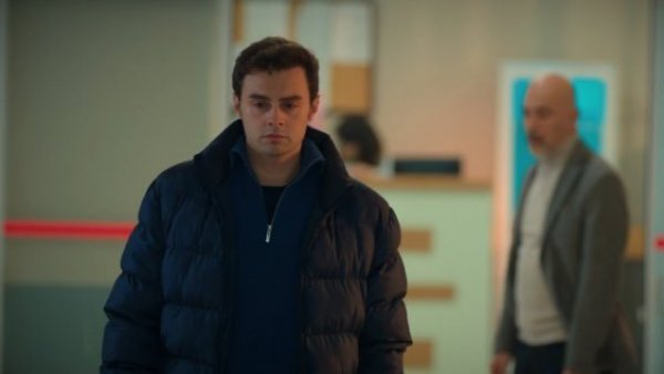 "Tienes que irte": El rechazo de Ahmet a Omer

