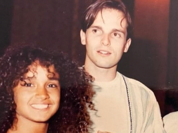 Foto de Claudia Miranda y Miguel Bosé.