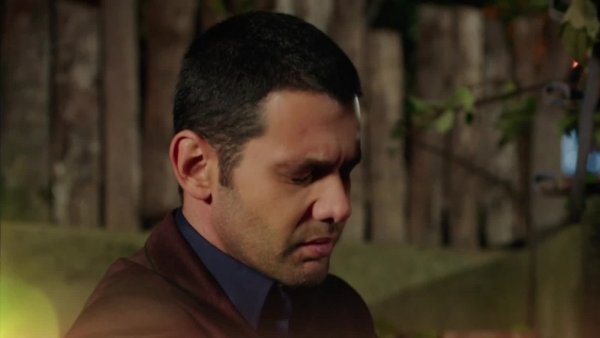La desesperación de Ates: Mira un adelanto de "Me robó mi vida"

