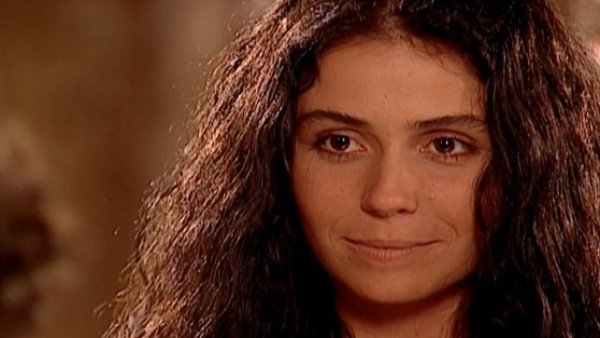 El Clon T1E01 | El destino de Jade
