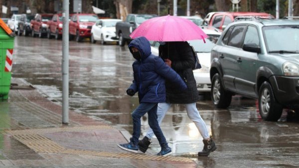 Ráfagas de viento y lluvias: revisa en qué regiones y desde cuándo se concentrará el nuevo sistema frontal
