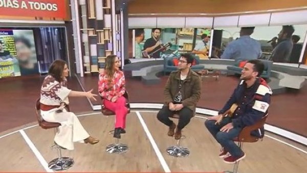 ¡Son geniales! Profesores de Matemáticas enseñan con populares canciones urbanas
