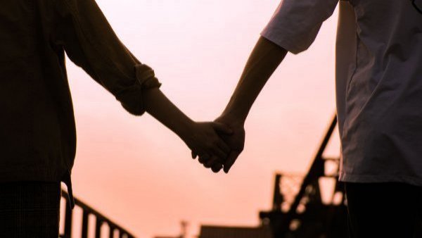 ¡Hoy es el día del amigo con ventaja!: Las reglas que debes seguir y no arruinarlo
