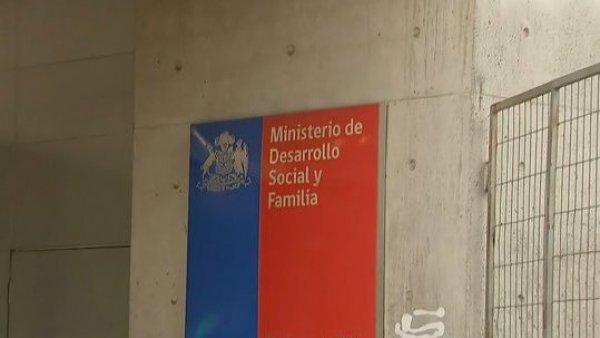 Simularon ser el ministro Jackson: Roban 23 notebooks y una caja fuerte desde ministerio de Desarrollo Social
