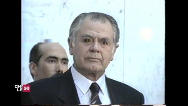 Patricio Aylwin se convierte en el primer Presidente post dictadura

