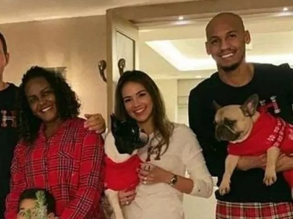 Fabinho y su familia.
