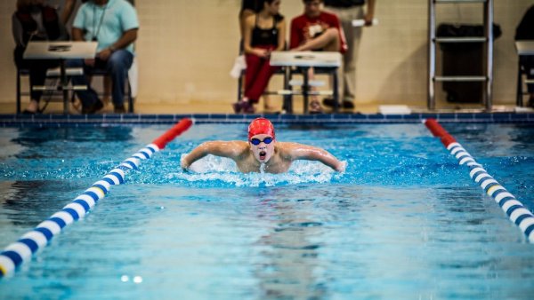 <p>Nadador en una piscina.</p>Juegos Panamericanos 2023: ¿dónde serán las pruebas de natación?
