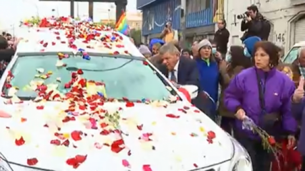 Fieles de Cecilia rinden sentido homenaje en la Pérgola de las Flores
