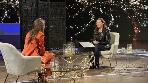La faceta rockera de Andrea Arístegui: “Este es mi look normal”
