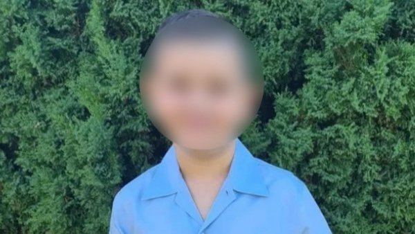 Niño de 7 años fallece tras atorarse con una salchicha en el recreo del colegio
