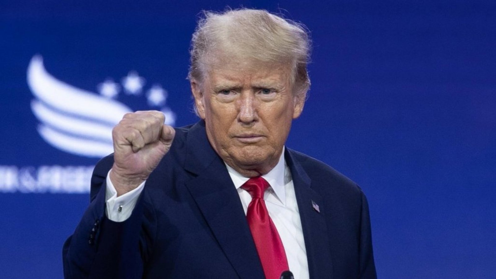 Jueza acepta dejar libre a Trump y fija la siguiente audiencia para el 28 de agosto
