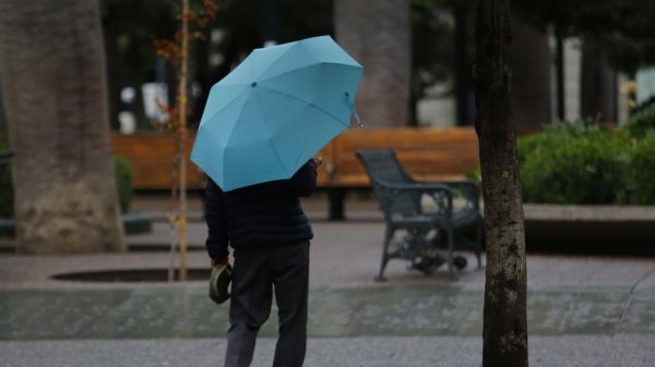 Alerta en 5 regiones por lluvias "normales a moderadas"
