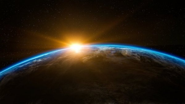 Registran gran explosión solar que se percibe por primera vez en la Tierra, la Luna y Marte
