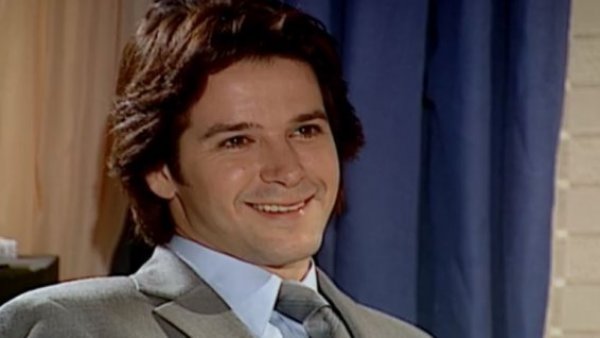 El Clon - T1E17 | El compromiso de Lucas
