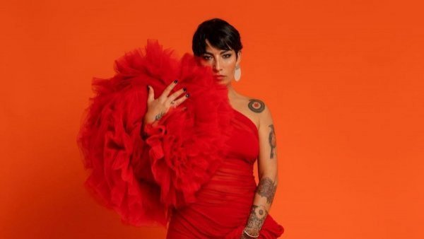 "Rompió barreras": Billboard destaca a Anita Tijoux como la tercera mejor rapera de habla hispana
