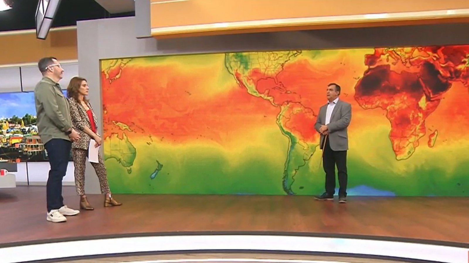 Se vienen los 40°: Iván Torres anticipa "complejo panorama" por extremas temperaturas de calor durante el verano
