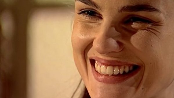 Terra Nostra: La bonita noticia de Rosana
