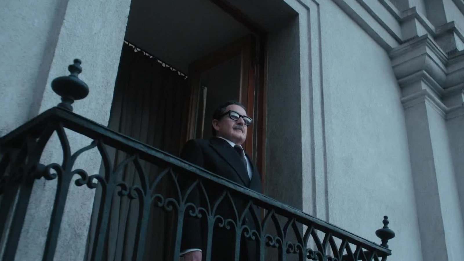 Alfredo Castro es Salvador Allende
