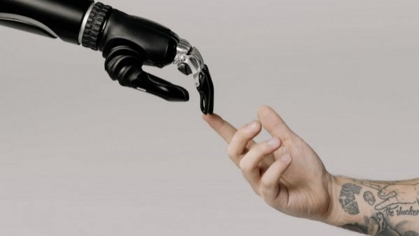 Inteligencia Artificial: 38% de chilenos cree que IA los reemplazará
