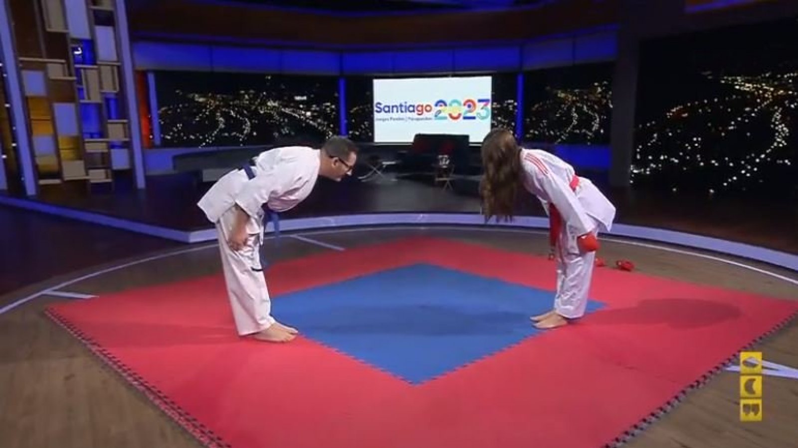 Valentina Toro nos enseña las nociones del Karate
