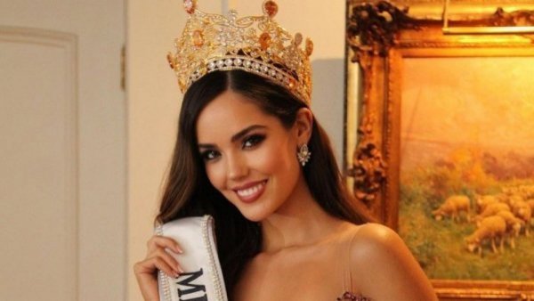 Celeste, hija de Felipe Viel, se coronó como la nueva Miss Universo Chile
