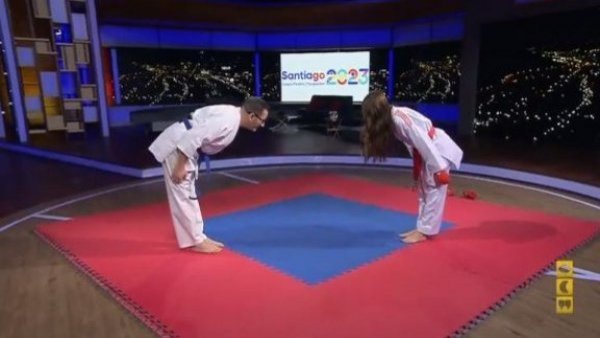 Valentina Toro nos enseña las nociones del Karate
