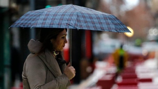 Meteorología anuncia "probables tormentas eléctricas" en 3 regiones

