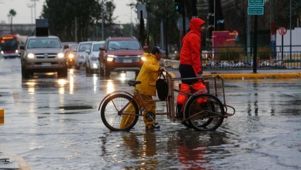 Caerían más de 200 mm de agua: Alerta Temprana Preventiva por precipitaciones y vientos en la RM
