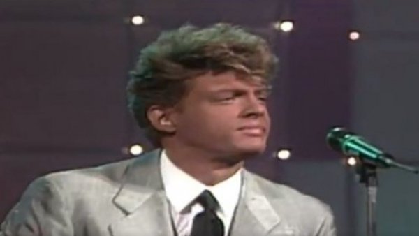 Luis Miguel y su recordada presentación en "Siempre lunes" de TVN en los '80
