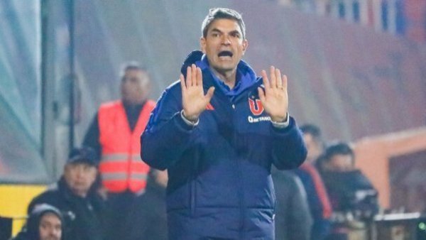 Prepara sus maletas: El jugador que dejaría la U si sigue Mauricio Pellegrino
